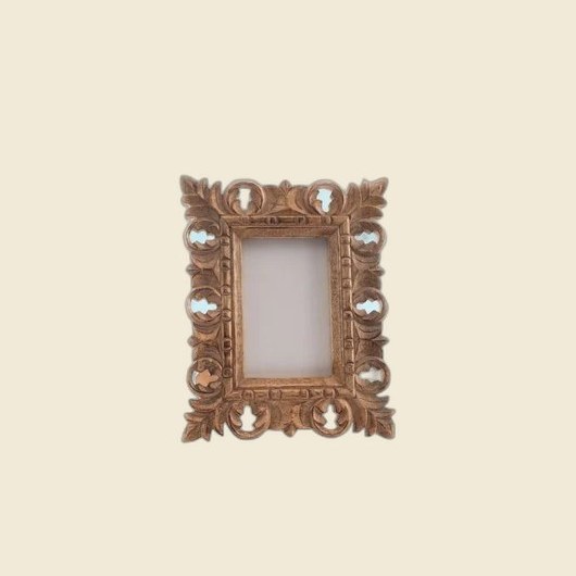 Carved photo frame